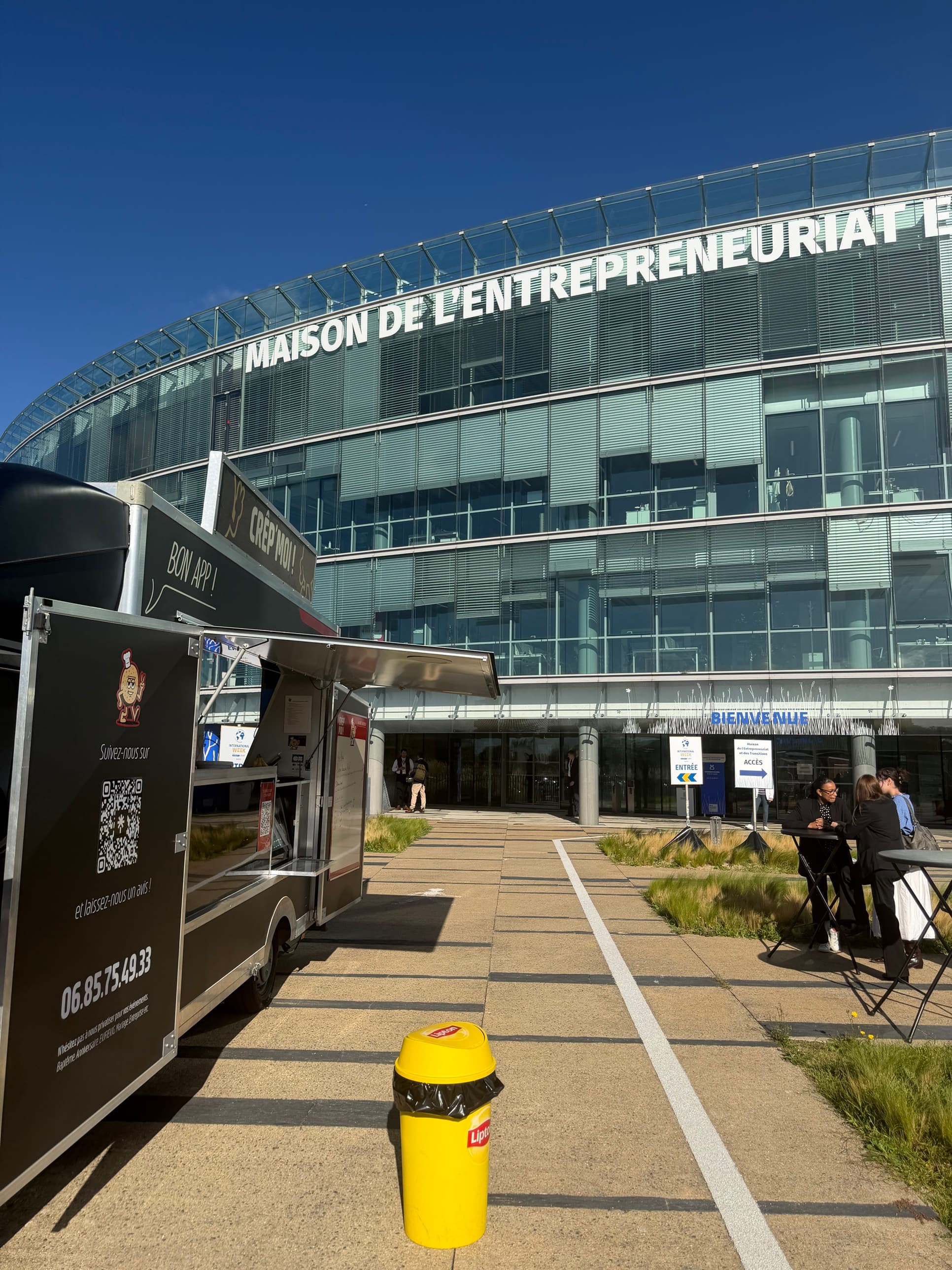 Le food truck Crêp'Moi lors d'un événement d'entreprise